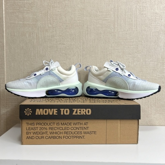 WOMEN’S NIKE AIR MAX 2021 SIZE 6.5 BRAND NEW IN BOX!! NEVER BEEN WORN! ❤️ - Picture 3 of 13